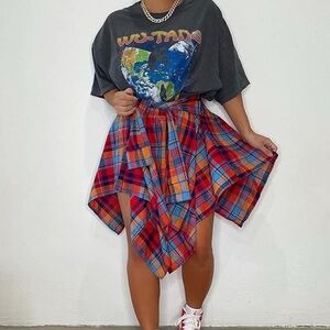 🧶 Asymmetrical plaid skirt